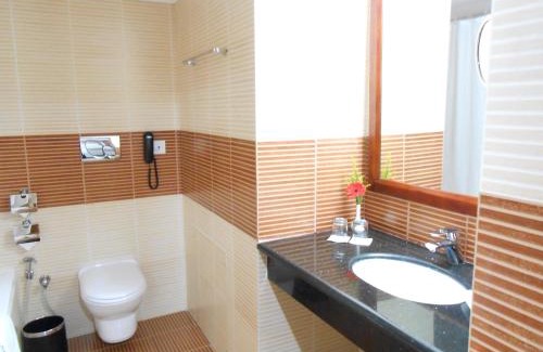 University of Kerala Senate House Campus Hotel | The South Park Hotel