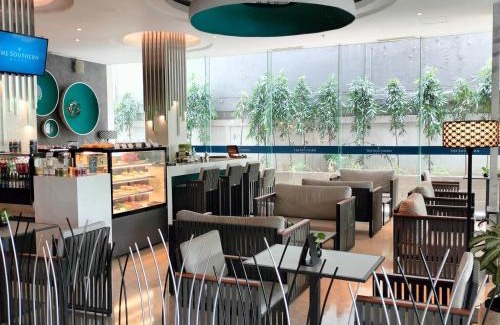 Surabaya Hotel | The Southern Hotel Surabaya