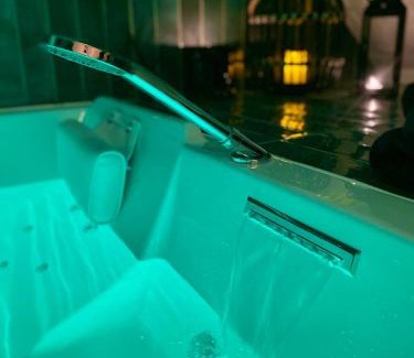 Saint-Maurice Apartment | The SPA - Voyage des sens