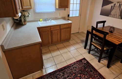 South Side Flats Apartment | The Speakeasy - Stylish 1-BR w/Roaring 20s Charm!