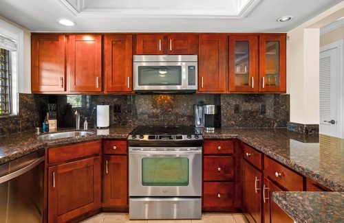 Princeville Condo | The Special Occasion Suite