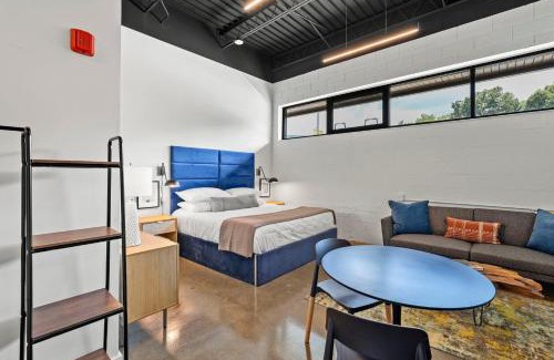 Damascus Hotel | The Speckled Trout Outpost