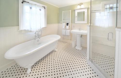 Saratoga Springs Bed & Breakfast | The Springwater Bed and Breakfast