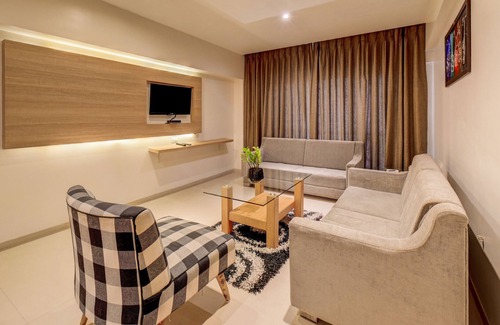 Nashik Hotel | The SSK Solitaire Hotel & Banquets