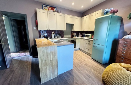 Hanham Apartment | The St George: A Beautiful and Spacious Apartment