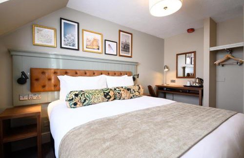 Clyst Saint George Hotel | The St George and Dragon by Innkeeper's Collection