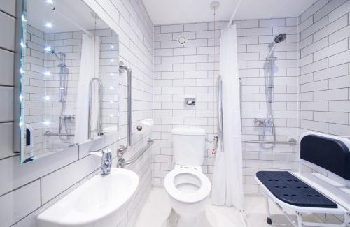 Clyst Saint George Hotel | The St George and Dragon by Innkeeper's Collection