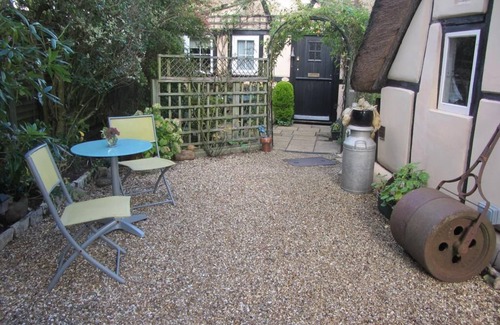 Eastleigh Cottage | The Stable at Rambler Cottage