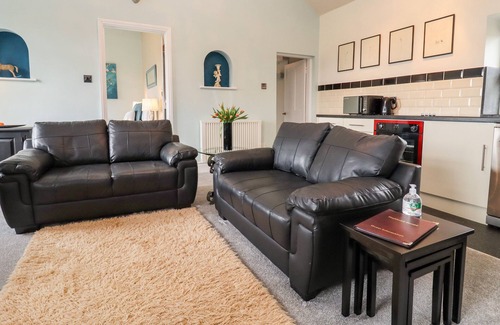 Lydney Cottage | THE STABLE, pet friendly, character holiday cottage in Lydney