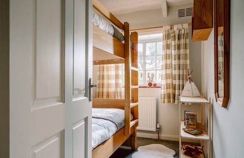 Liverton Apartment | The Stables - Charming 15th Century rural bolthole