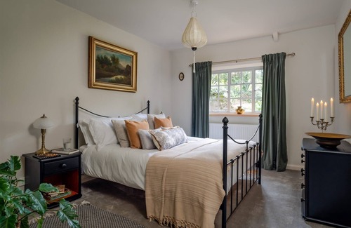 Liverton Apartment | The Stables - Charming 15th Century rural bolthole