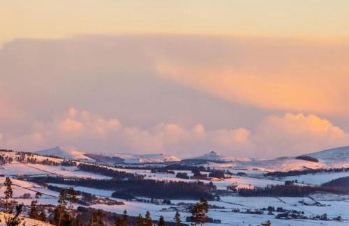 Aboyne House | The Stables Cottage, Aboyne, Peaceful Stay in Royal Deeside