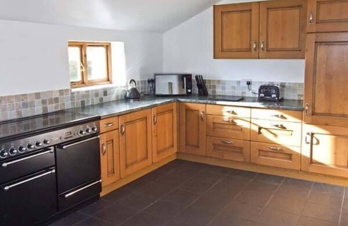 Peak District Cottage | THE STABLES, family friendly, character holiday cottage in Edale