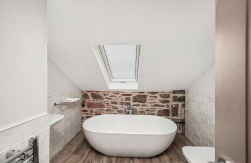Glenisla Villa | The Stables