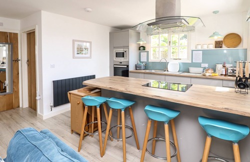 Brighstone Cottage | The Stables
