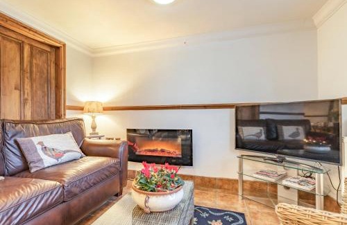 Winterley House | The Stables - Uk30946
