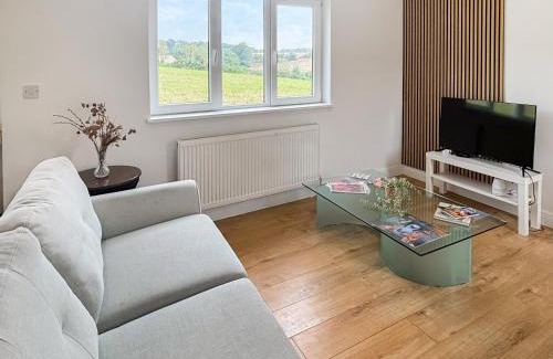 Chipstead House | The Stables - Uk47819