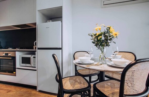 St. Kilda East Apartment | The Star of St Kilda