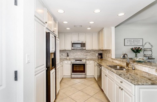 Pensacola Beach Condo | 🐠 The Starfish @ Portofino P5-706 🐠