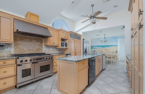 Nags Head House | The Stars | Oceanfront | Nags Head | Sleeps 26