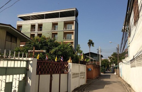 Bang Sue Hotel | The State Apartment