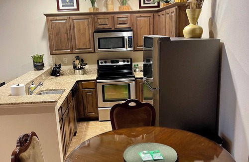 Gruene Condo | The State Haus in Gruene! Walk to Gruene Hall and much more! Tube from property