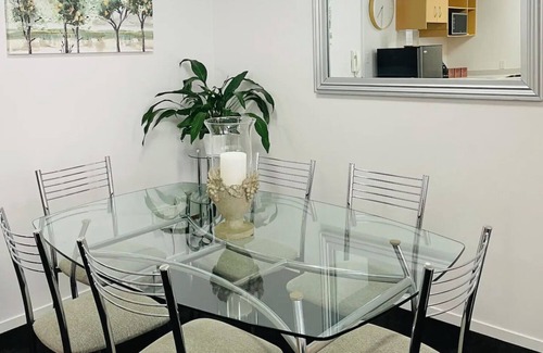 Auckland Central Business District Apartment | The Statesman 2 Bedroom Apartment near Spark Arena