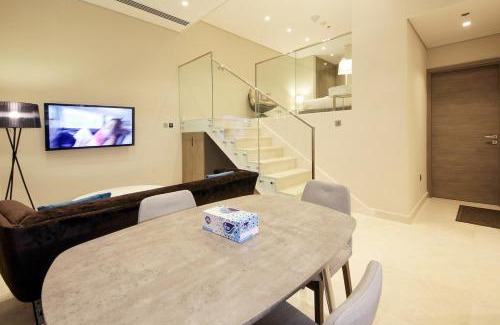 Downtown Dubai Apartment | The Sterling By OMNIYAT Near To Dubai Mall