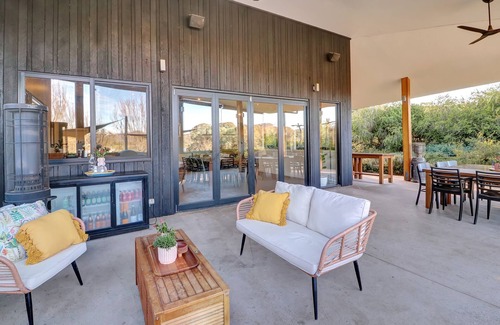 Goughs Bay House | The Sticks - a tranquil space to relax and unwind.