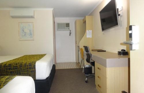 Rockhampton Hotel | The Stirling Motel