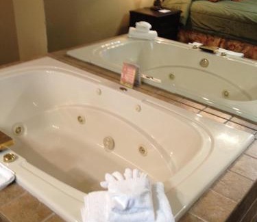 Branson Hotel | The Stone Castle Hotel & Conference Center