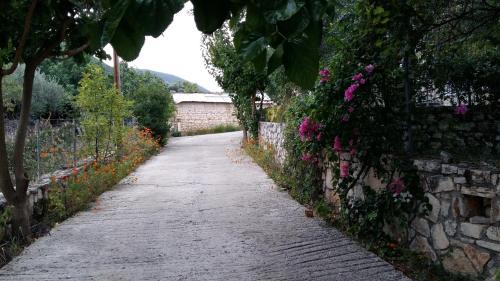 Poulata House | The Stone House-Zacharatos Nikolaos