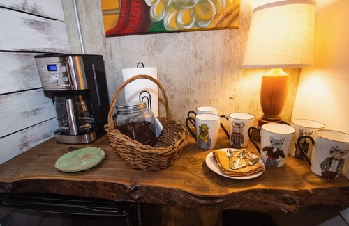 Cottonwood Falls House | The Stone Lodge at Cottonwood Falls