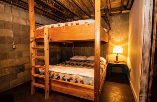 Cottonwood Falls House | The Stone Lodge at Cottonwood Falls