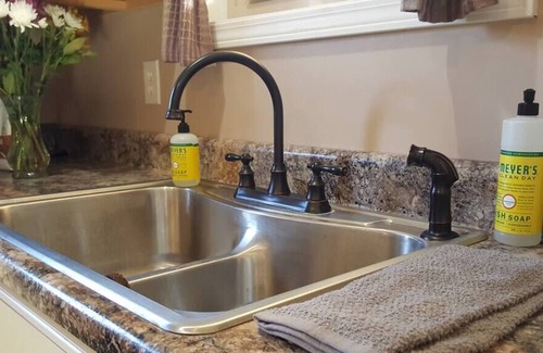 Pembroke House | The Stonewood Acre: laid-back mountain vibe.