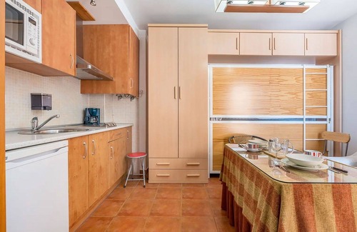 Pradollano Apartment | The studio apartment "Monte Gorbea 4 E" is located in Sierra Nevada and offers direct access to