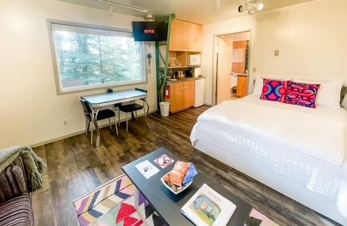 Underwood House | The Studio offers an ideal sanctuary for solo travelers or couples looking to rejuvenate and unwind