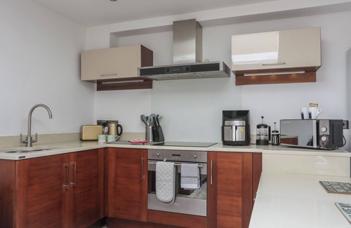 Cemaes Bay Cottage | The Studio @ The Old Post Office