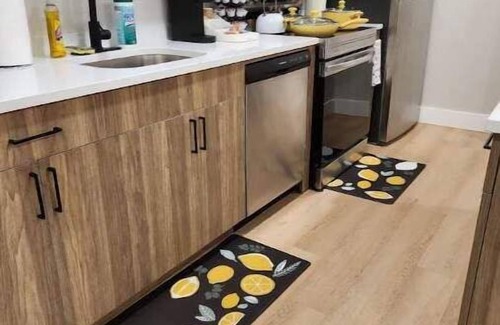 Towson Apartment | The Stunning Suite Heart of Towson