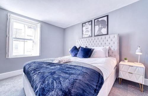 Batheaston House | The Stylish Gem of Bath - Sleeps 10