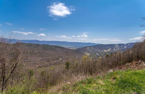 McGaheysville House | The Summit at Massanutten Resort by TripForth