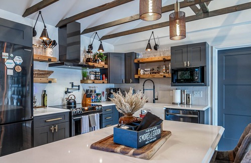 Kingsport House | The Summit at Peaceful Peak