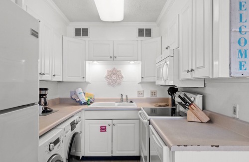 Panama City Beach Condo | The Summit PCB 102 * 1 Bed, 2 Full Bath * Exlcusive Ground Floor