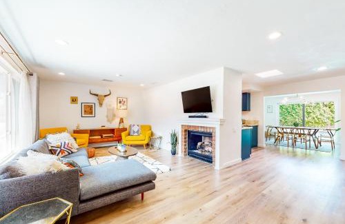 Desert Park Estates House | The Sunlight Casa Permit# 2846