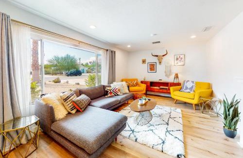 Desert Park Estates House | The Sunlight Casa Permit# 2846