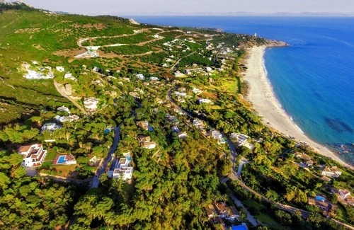 Atlanterra Villa | The Sunshine Retreat - Luxury Beach Villa - Sleeps 12 - Spectacular Views