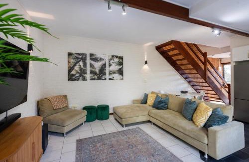 Angourie Apartment | The Surf Pad - Oceanstays