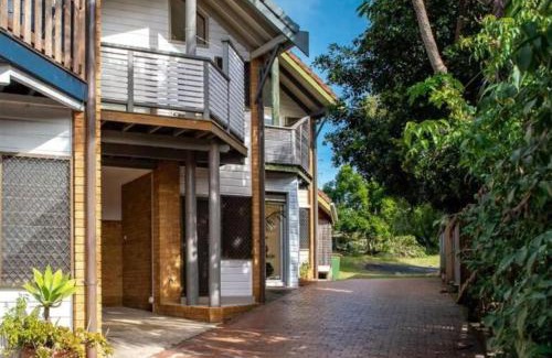 Angourie Apartment | The Surf Pad - Oceanstays