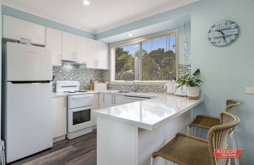 Sunset Strip House | THE SURFING SEAGULL PET FRIENDLY