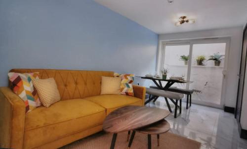Moffat Apartment | The Surfshack